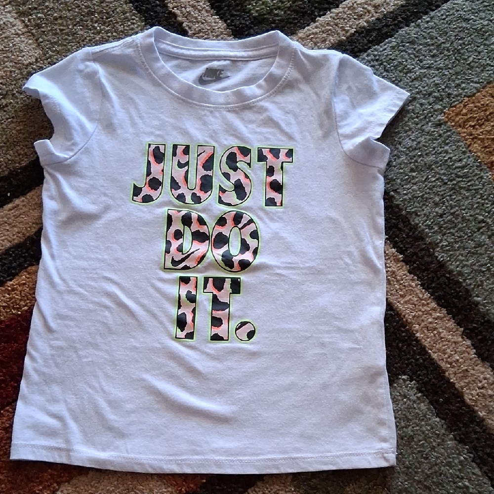 Nike Kids White Tee with Camouflage Graphic
